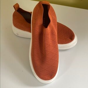 Take a Walk Rust Stretchy Platform Sneaker Size 9
